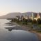 Amazing Location - 2BDRM/2BATH - right on Robson - Ванкувер