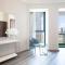 Magnificent Luxurious 2 BR with City Skyline & Sea View - Dubaj