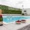 Villa Salemi With Pool - Happy Rentals