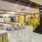 Hotel Taj Heights