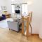Whinstone