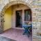 Local Stone Cottage With Shared Pool - Happy Rentals