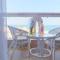 La Mer spacious Apartment with a Sea View