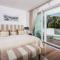 Sunny Lounge Apartment