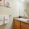 Trifecta 2BR Modern & Spacious Superhost - Дарем