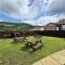 Apartment 4 Tynte Hotel. Mountain Ash. Just a short drive to Bike Park Wales - Quakers Yard