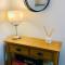 The Beautiful Bobbin - Premium Cottage with views, local walks, wood burner & pubs