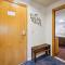 Beautiful 2 Bedroom Condo - Highridge B6