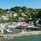 SPINDRIFT is A Beautiful Newly Refurbished THREE BEDROOM Private Family House located on the OLD HARBOUR and the COASTAL PATH in the Heart of Beautiful POLPERRO - Polperro