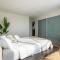 Amazing Location - 2BDRM/2BATH - right on Robson - Ванкувер