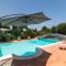 Appartamento Levante & Est With Shared Pool - Happy Rentals