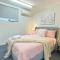 Pet Friendly Well-appointed 3BM Retreat Parking Netflix