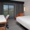 Courtyard by Marriott Charlotte Ballantyne - تشارلوت