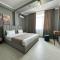 Lumarc Hotel