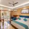 HOTEL WHITE RABBIT