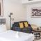 Spacious Serene Studio Retreat in JVC by Suiteable - 迪拜