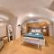 Traditional Cave Villa-Paradise & Prive Jacuzzi - 安坡里奥圣托里尼