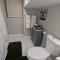 Modern 2 BDRM Apartment in Chicago