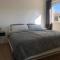 Modernes 2,5 Zimmer Apartment in Eppelborn, privater Eingang, eigener Parkplatz und Terrasse, Deine Ferienwohnung in Eppelborn mitten im Herzen des Saarlandes - Eppelborn