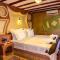 RIAD AMNAY