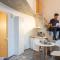 Host Wise - Quiet Colourful House - Garden - 波尔图