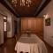 Antoinette Mansion