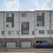 3 Mi to Center City Philadelphia Townhome
