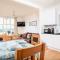 1 Lyndhurst