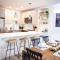 The Shred Shack - Stylish Revelstoke Condo