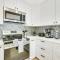 Palm Harbor Paradise with Community Pool!