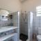 Caribbean Vibes / 2 bedroom house with big terrace
