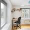 Central Apt-2Bed 2Bath-AC unit-By FabAccommodation