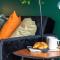 Amazing Flat-Parking available-By FabAccommodation