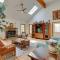 Less Than 1 Mi to Camelback Resort Home with Pool Table!