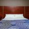 Sky Hotel Flushing/Laguardia Airport