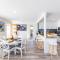 The Pacific Pearl,16 Pacific Avenue, Anna Bay - pet friendly, air con