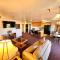 Oakridge Inn