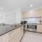 Austral Brand New 3Br House with WiFi & Parking - Horningsea Park