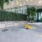 La Guardia Apartment with private parking
