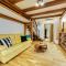 La Guardia Apartment with private parking