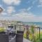 Driftwood - New Listing - 布里克瑟姆