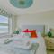 Driftwood - New Listing - 布里克瑟姆