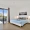 212 Elegant, renovated, confortable Playa Paraiso