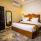 The Rich Hotel & Apartments