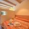 Yellow, Orange and Blue Apartments Desenzano - Happy Rentals