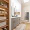 open airy custom designed home - 2kings - sleeps 14