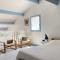 Very bright house with two terraces