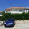 Apartment and room Gušćić