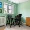 4 Bedroom Townhouse 10mins walk from Shrewsbury Town Centre with Parking