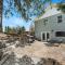 Country Cottage Basement Apartment - Hayden